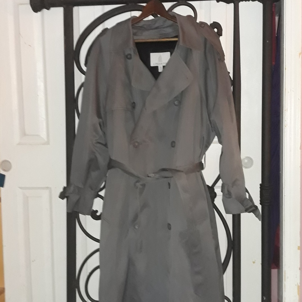 Men's Vintage London Fog Trench 42R  Olive Green